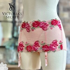 VICTORIA’S SECRET Pink Red Floral Embellished Thong Garter Belt S NWT